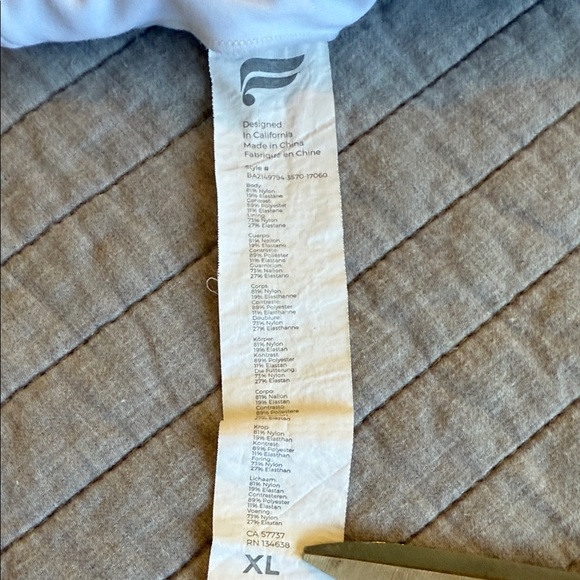 Fabletics White Sports Bra Size XL - Picture 8 of 9